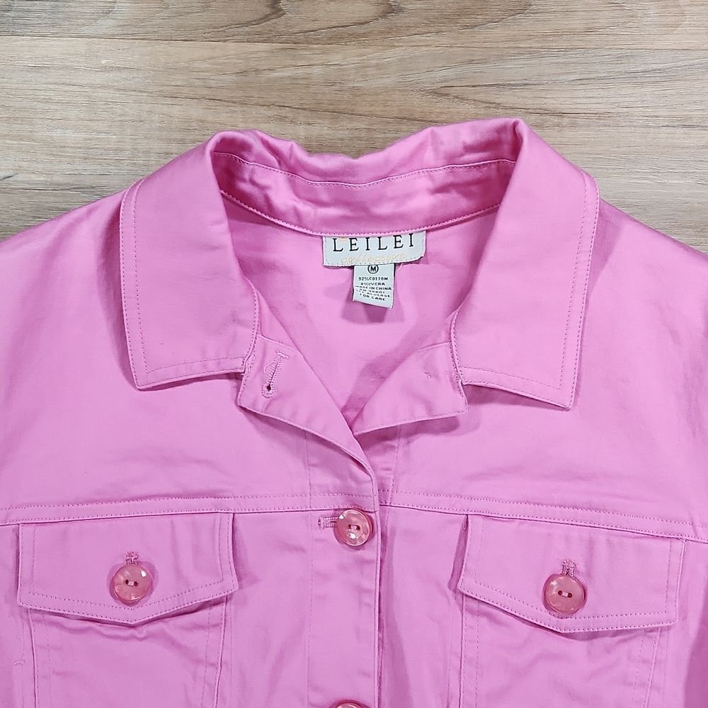 🔹️Pink Embroidered Floral Button Front Jacket Medium - Picture 4 of 10
